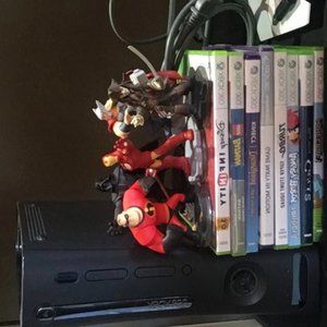 Xbox 360 with 7 Game Bundle with Disney INFINITY